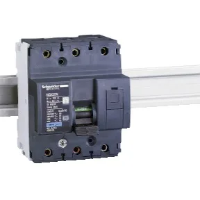 Acti 9 NG125N Автоматический выключатель 3P 32A C 25kA