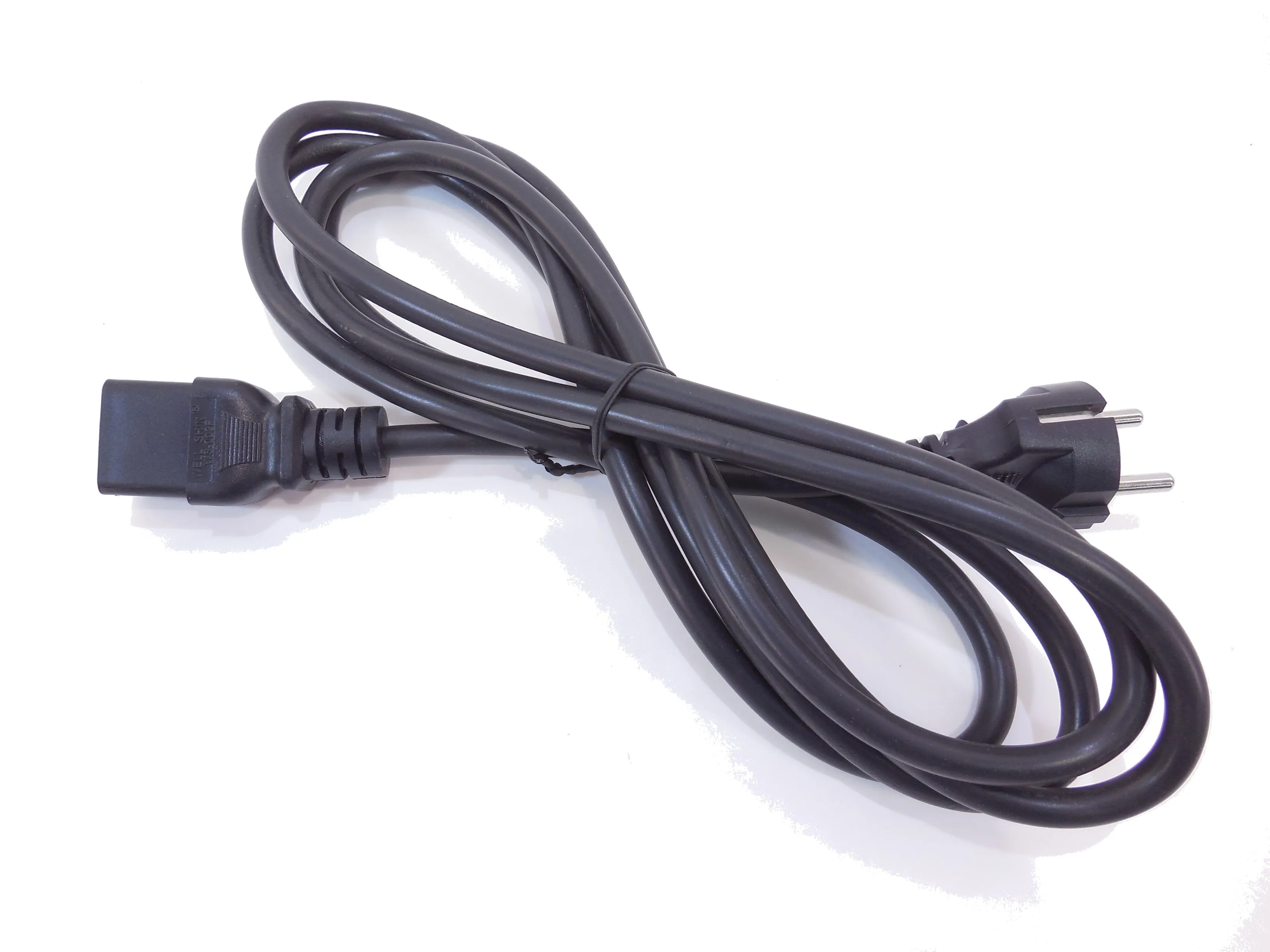 Кабель питания 220В, вилка Schuko(3pin)-С19 (2м) Well Shin WS-002F
